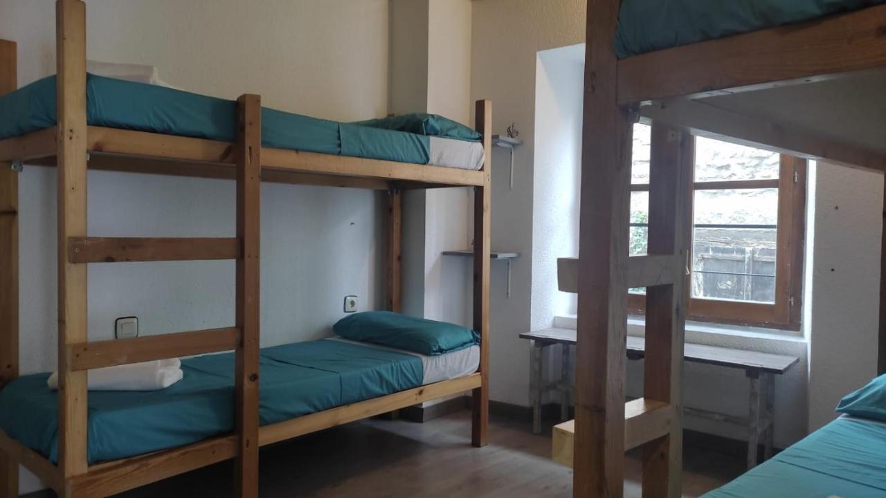 Albergue Triton - Villanúa Zewnętrze zdjęcie