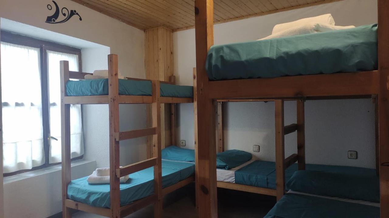Albergue Triton - Villanúa Zewnętrze zdjęcie