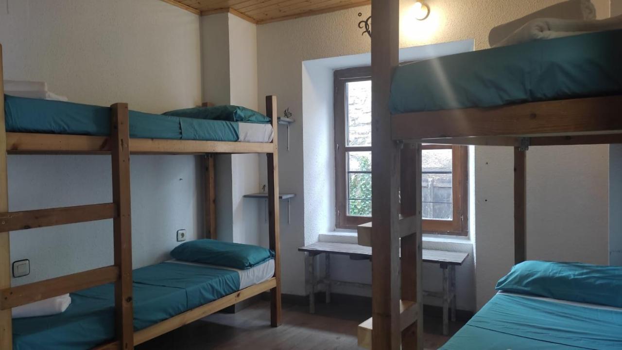 Albergue Triton - Villanúa Zewnętrze zdjęcie